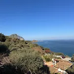 Mareblu B تْشيفالو